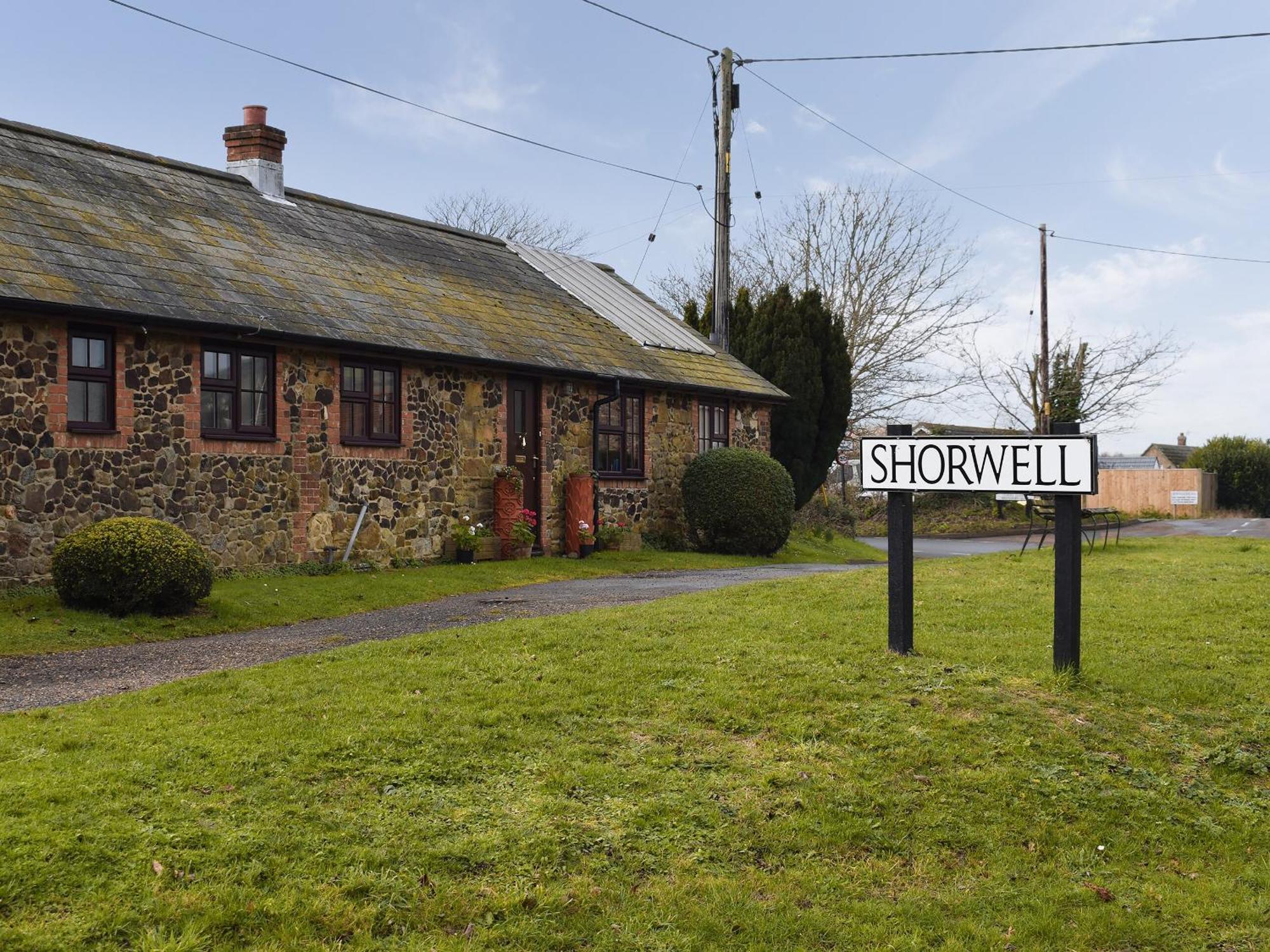 The Blacksmith Shop Shorwell Exterior photo
